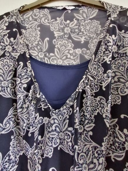 Womens Blouse Size 28 Navy And White Double Layer dress up or down - Picture 3 of 15